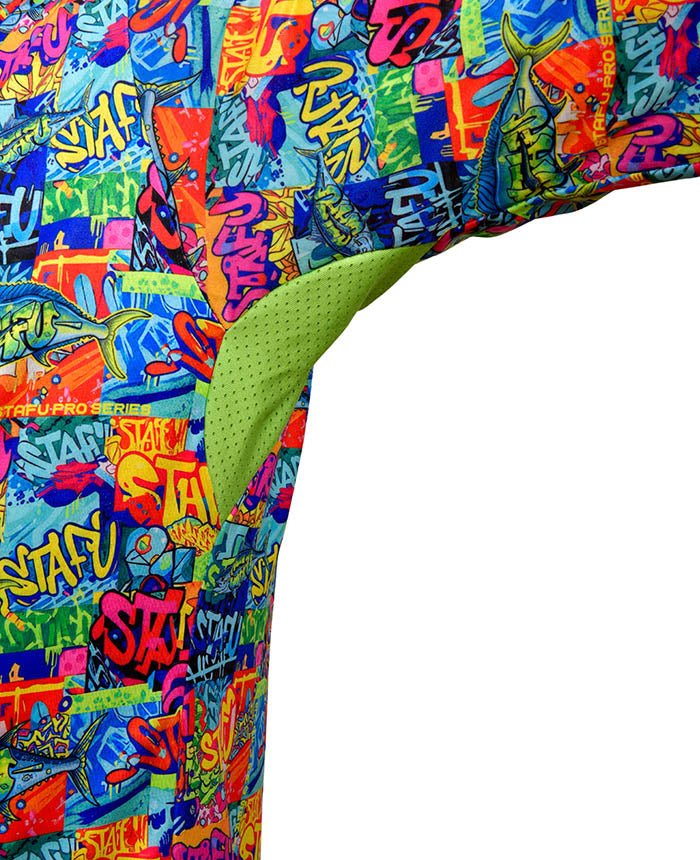 Stratos Kapüşonlu ve Maskeli UPF 40+ Performans T-Shirt - Grafiti