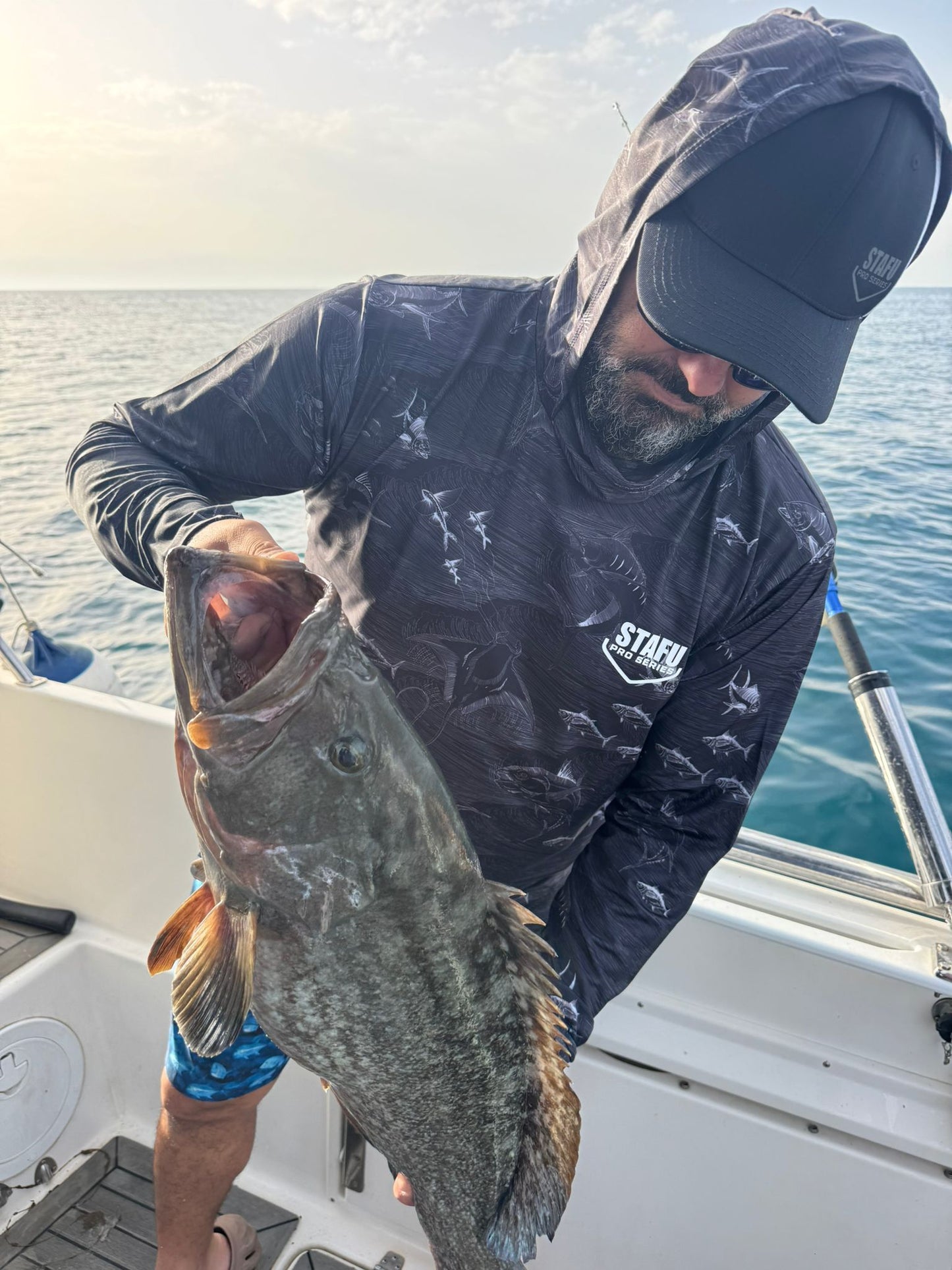 Stratos Kapüşonlu ve Maskeli UPF 40+ Performans T-Shirt - Frenzy Siyah - Stafu Pro Series