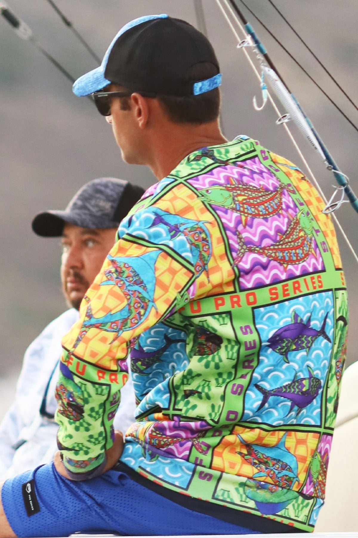 Retro Unisex Crew Neck Long Sleeve Fish Eye Patterned Sweatshirt